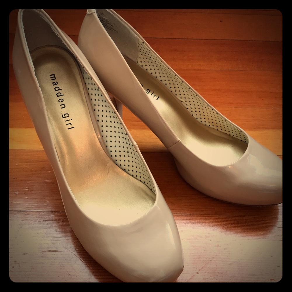 Madden Girl pumps